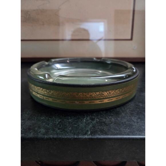 Vintage 8.25" Glass Ashtray w/ Green & Ornate Gold Lounge Barware Mid Century - Picture 1 of 6